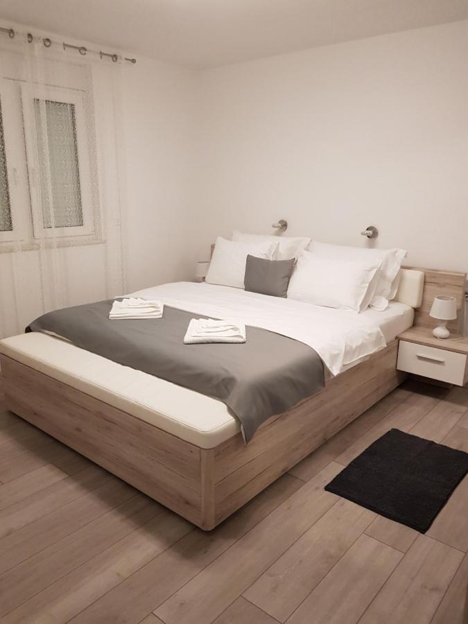 Luxury App Anna Apartment ซริกเวนิซา ภายนอก รูปภาพ